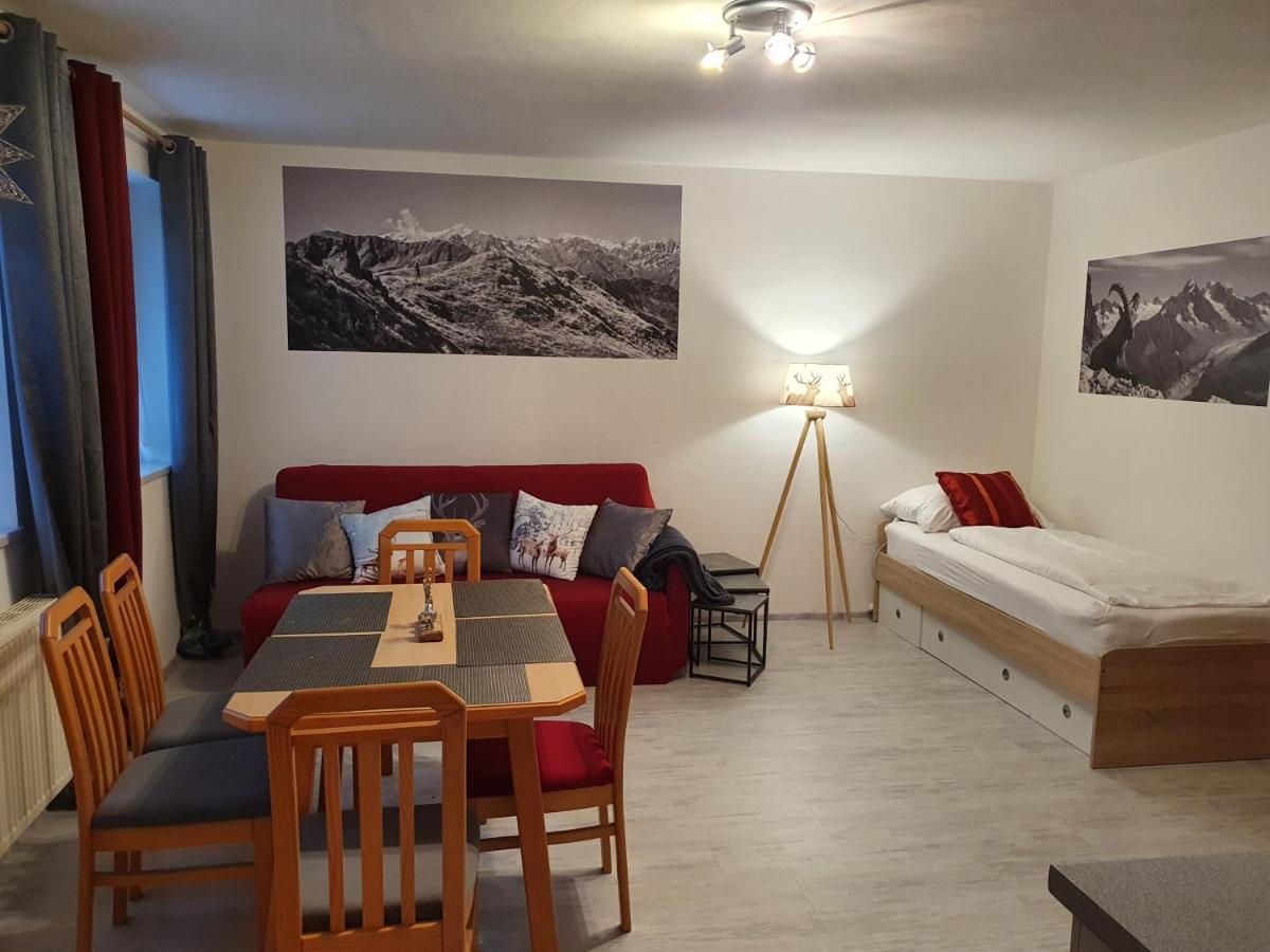 Glemmy Appartements Inkl Sommercard Viehhofen Ngoại thất bức ảnh