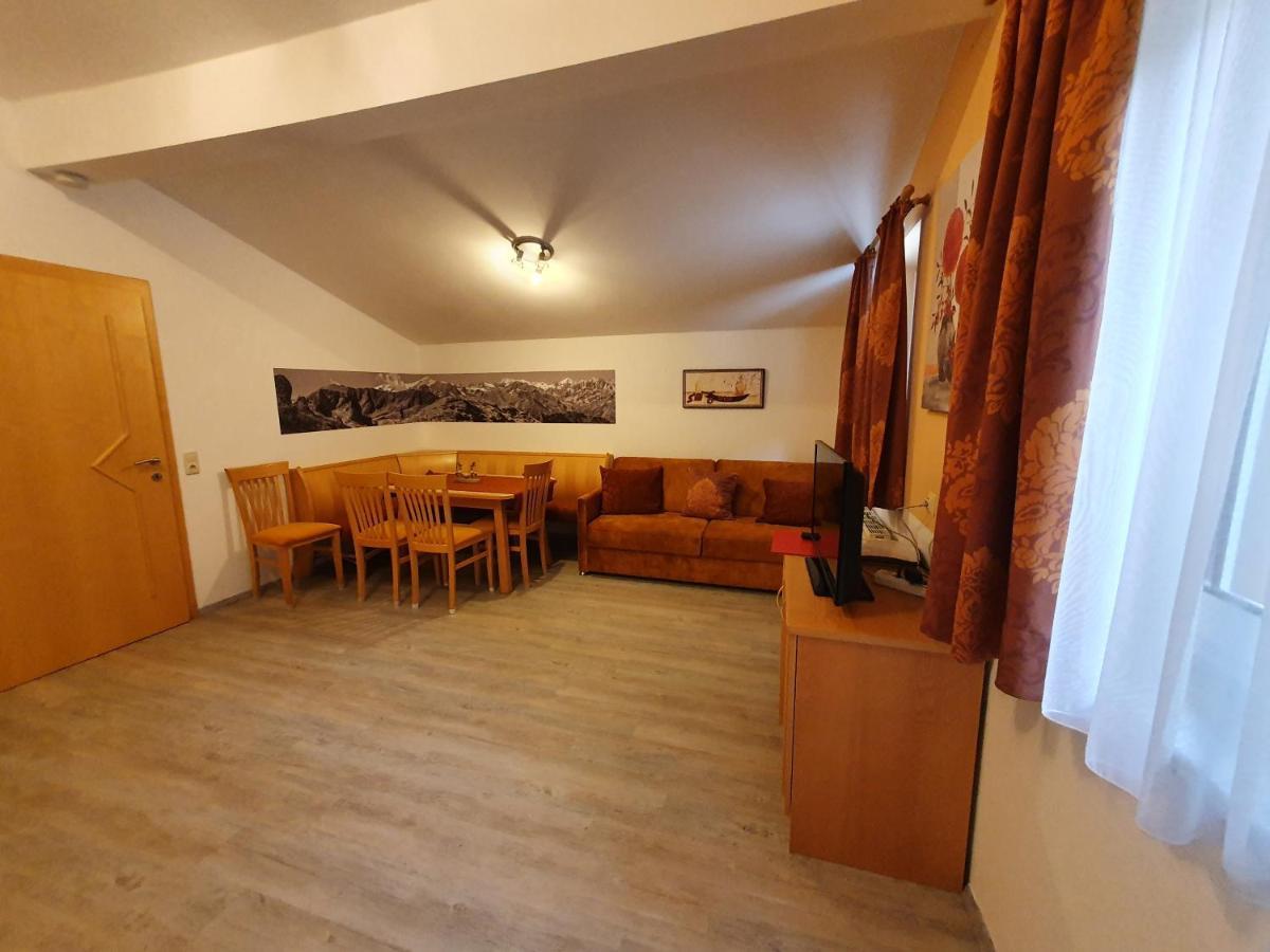 Glemmy Appartements Inkl Sommercard Viehhofen Ngoại thất bức ảnh