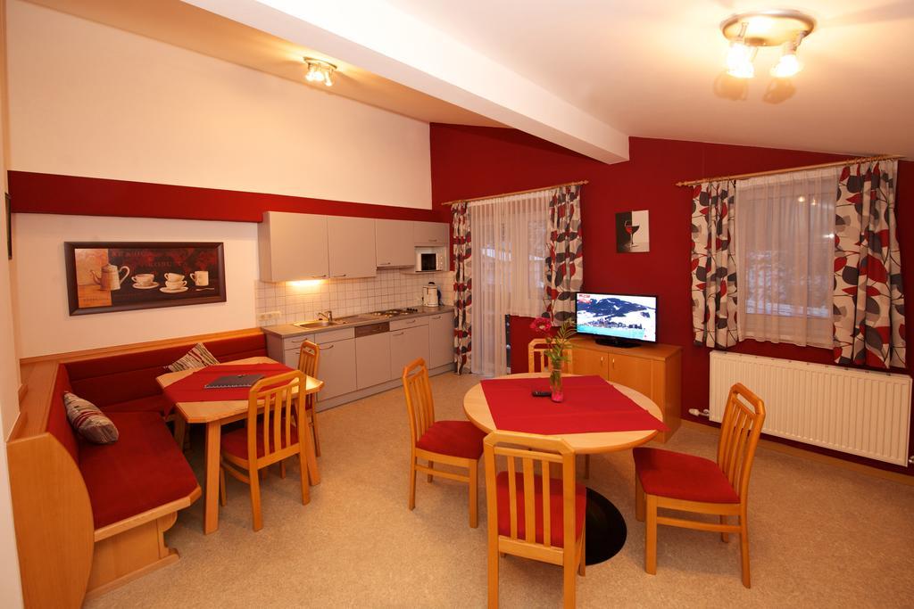 Glemmy Appartements Inkl Sommercard Viehhofen Phòng bức ảnh